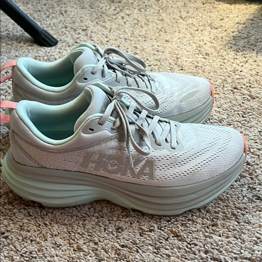 Hoka Bondi 8